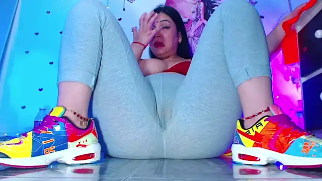 oliviarodriguez2u online show from March 23, 10:16 pm