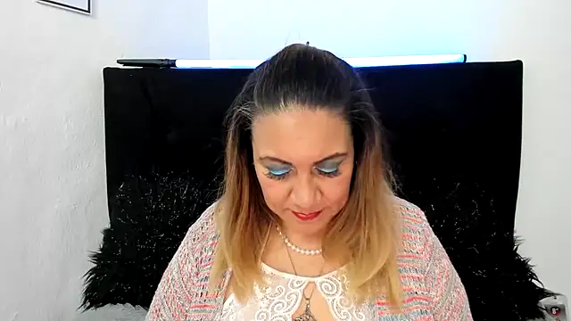 Snapshot of yayita_mature chatting on September 9, 2:50 pm yayita mature online show from September 9, 2:50 pm