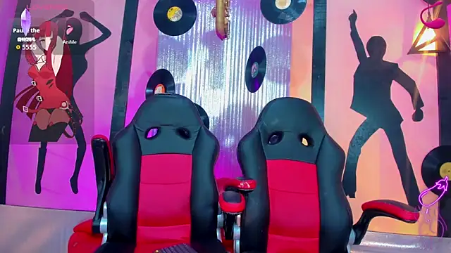 nickyminach  online show from November 25, 7:26 pm