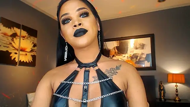 MarryQueen22 online show from March 18, 6:40 am