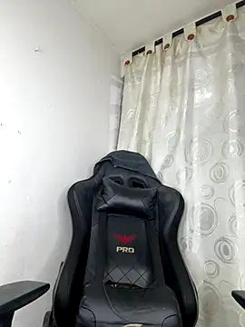 Ortegakim online show from November 30, 8:40 am