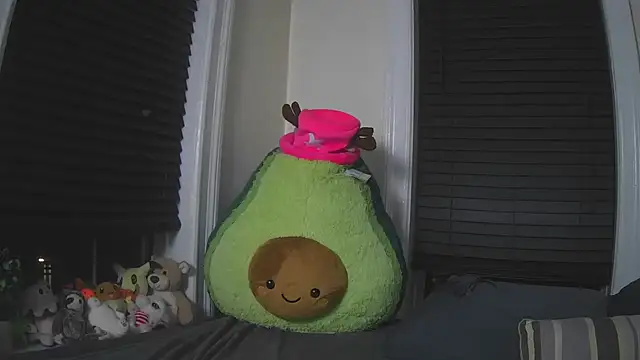 sapphirestorm8 online show from April 16, 3:29 am