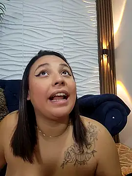 LizzRouse online show from February 28, 2:05 pm