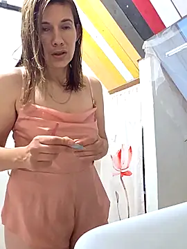 Lina lou4 online show from October 29, 4:42 pm