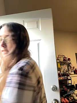 Dakota 02 online show from November 19, 12:27 pm