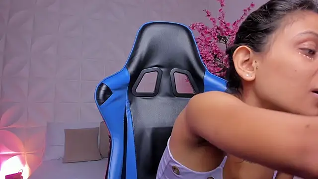 cora 22 online show from March 9, 12:52 pm