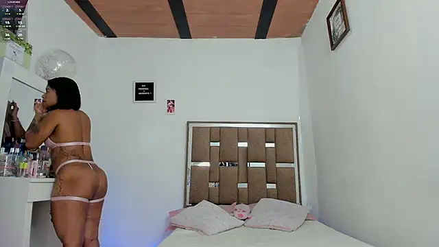 kendall-ewers online show from October 29, 11:40 pm