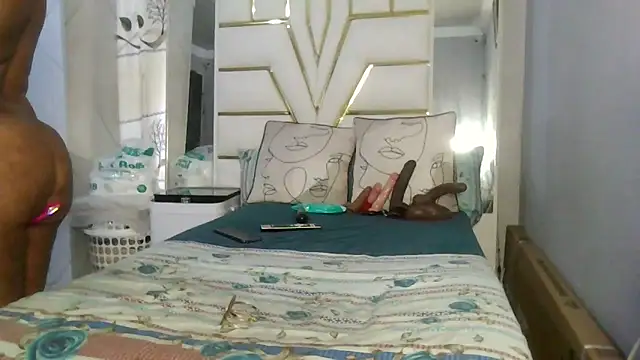 SexyyNana online show from February 17, 8:02 am