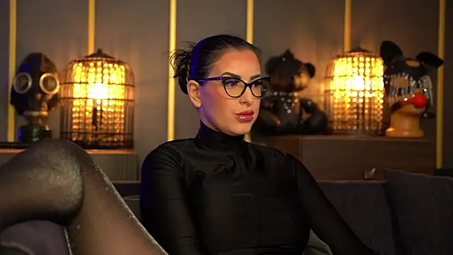 kelly kent online show from April 2, 8:39 pm