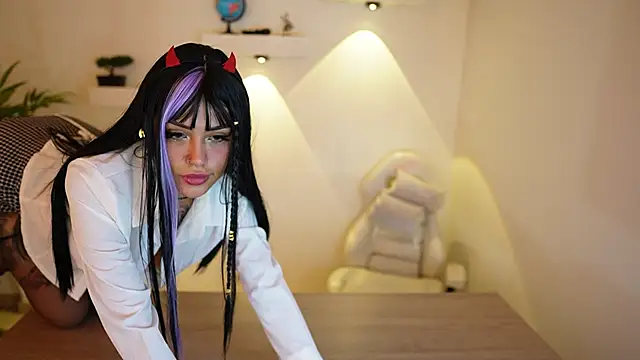 Scarlett collins02 online show from October 4, 1:00 am