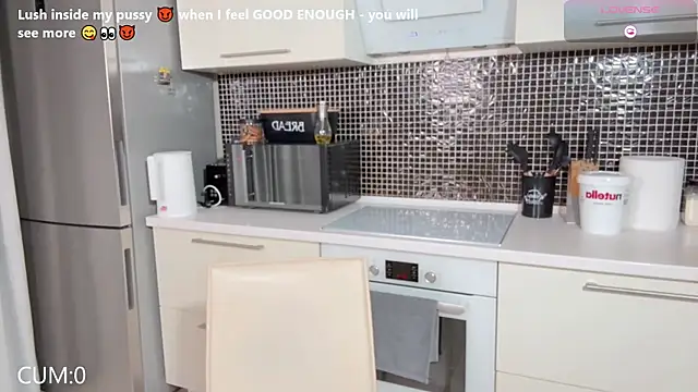 Snapshot of ariel_aspen chatting on October 4, 9:19 pm ariel aspen online show from October 4, 9:19 pm