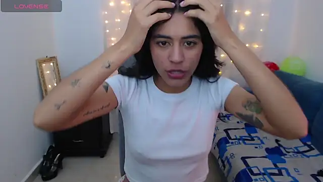 imSophia online show from March 21, 4:12 pm