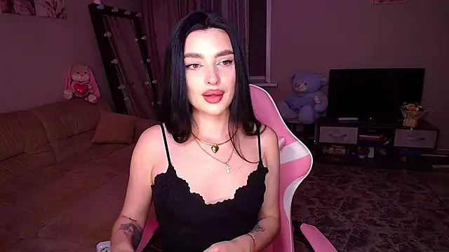   Malika   online show from October 2, 3:06 pm