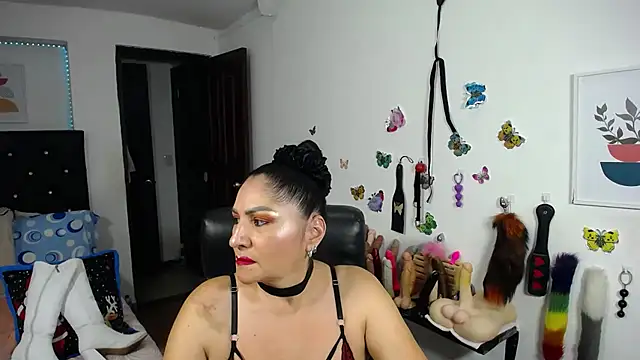 mature bigboobs10 online show from October 8, 5:01 am