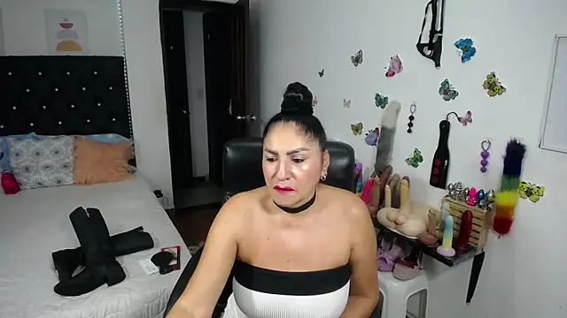 mature bigboobs10 online show from March 25, 3:56 am