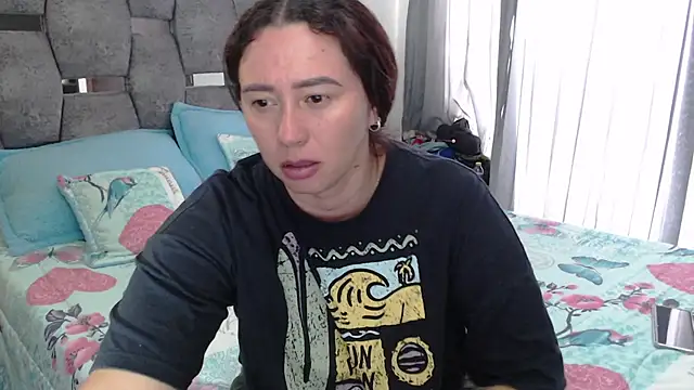 sara hott 1 online show from March 25, 2:42 pm