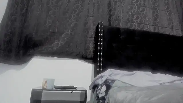 amareto queen online show from December 13, 9:54 pm