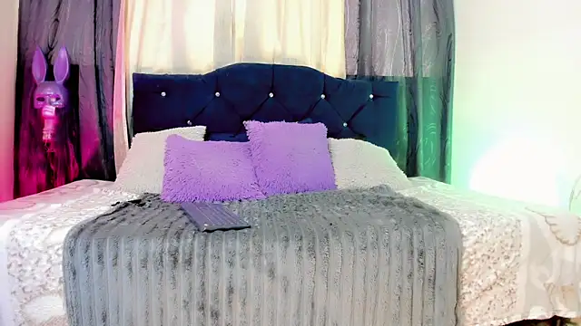 lesly xx online show from April 1, 7:22 pm