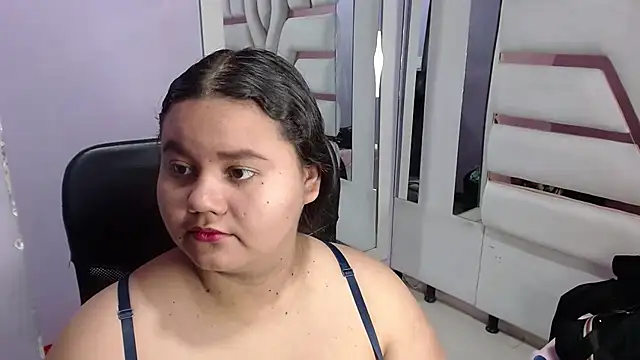 ValenTitis online show from November 14, 8:53 pm