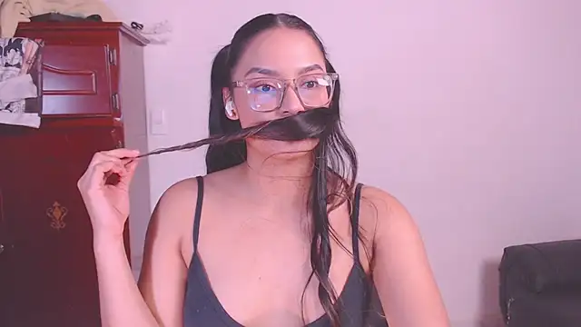 1eve rox online show from October 9, 5:55 am