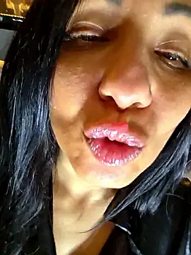 LeticiaWoods online show from February 28, 12:59 pm