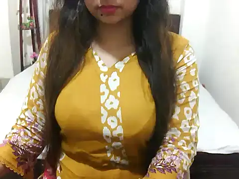 cutebengaligirl online show from June 24, 11:09 am