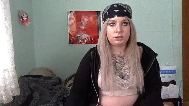 alexabunni online show from March 7, 3:30 pm