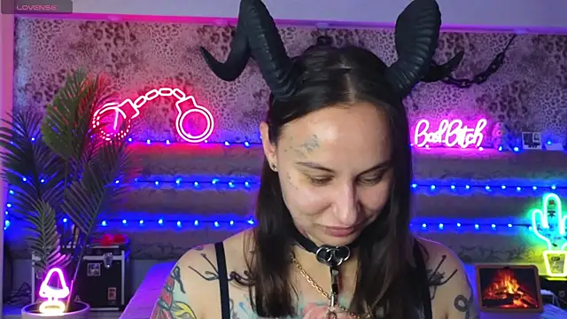 Cool Freak  online show from June 6, 10:21 am