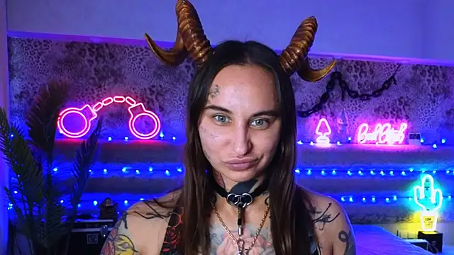 Snapshot of Cool_Freak_ chatting on September 27, 10:22 am Cool Freak online show from September 27, 10:22 am