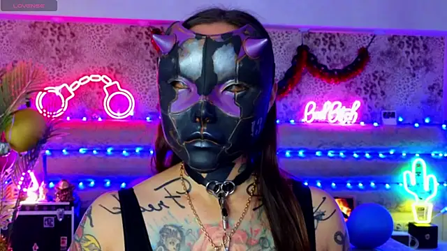 Cool Freak  online show from December 5, 10:49 am