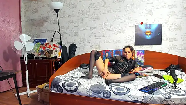 KagamiTayga online show from December 20, 2:48 am