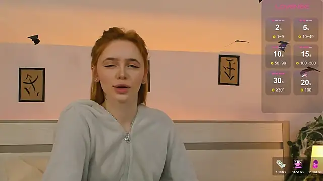 Snapshot of Phoenix_Margo chatting on October 20, 3:31 am Phoenix Margo online show from October 20, 3:31 am