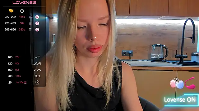 Olivia Bells online show from February 8, 9:29 pm