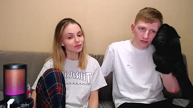 juliaanddima online show from March 15, 10:23 pm