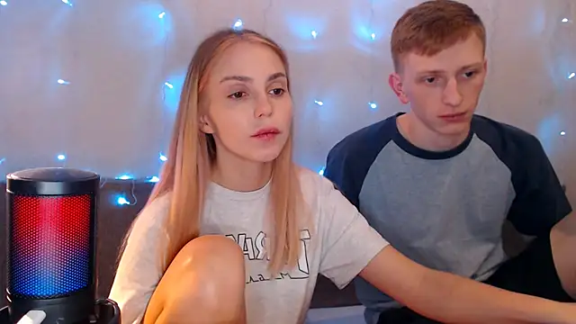 juliaanddima online show from September 9, 1:16 am