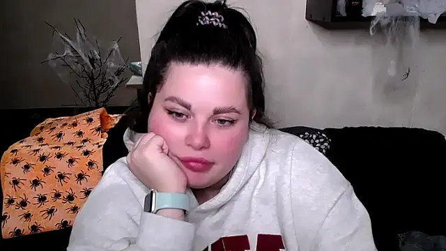 Emily Mo online show from November 1, 10:08 am