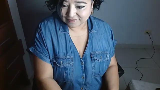 mariemiller19 online show from July 20, 11:27 pm