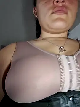 megan doll2 online show from December 18, 6:01 pm