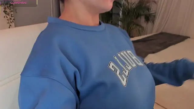 scarlet miller1 online show from September 30, 12:44 pm