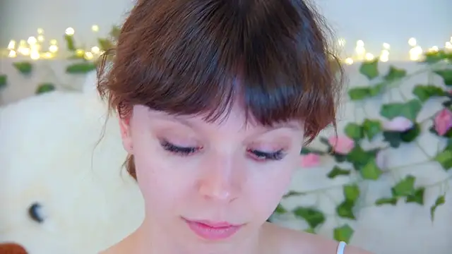 ElisabethDavis online show from April 15, 7:58 pm