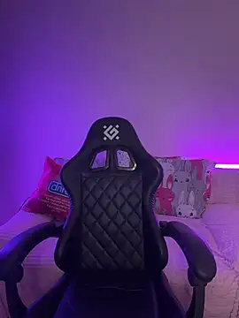 Your insomniya online show from February 8, 8:56 pm