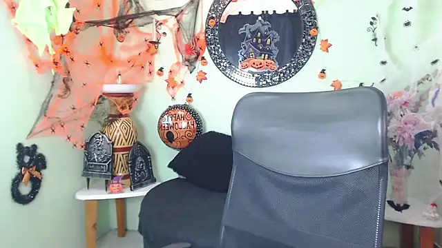Snapshot of Sofia_Franco_ chatting on October 20, 7:17 pm Sofia Franco online show from October 20, 7:17 pm