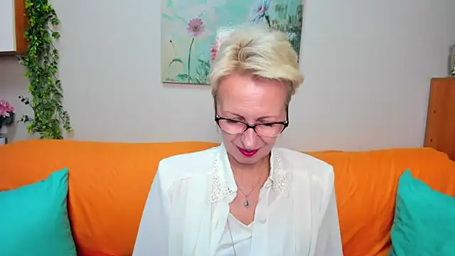 iamyourdream89 online show from October 20, 1:36 pm