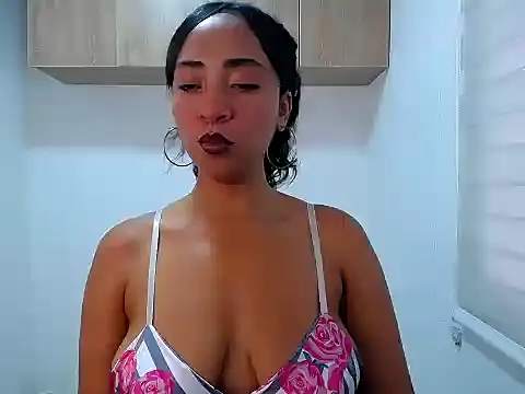 Danna Ross  online show from November 30, 10:03 pm