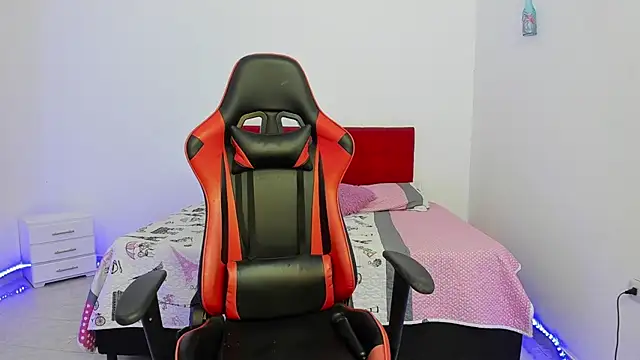 Sweet Coral  online show from March 18, 1:54 am