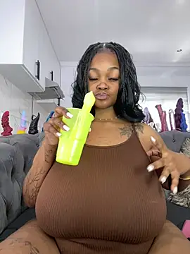 Yung-Missy online show from August 2, 10:07 am
