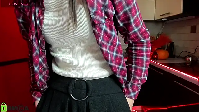 TayanaJons online show from November 20, 8:37 am