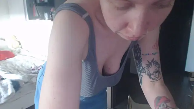 amanda kiss kiss online show from April 13, 1:23 pm