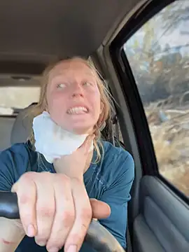 GoldenFlameGoddess online show from January 12, 10:48 pm