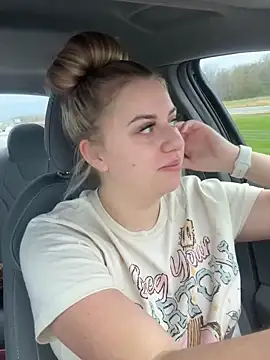 nicolesugarr online show from April 14, 9:48 pm